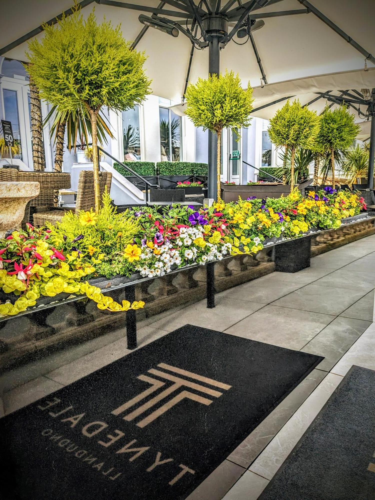 Tynedale Hotel Llandudno Extérieur photo